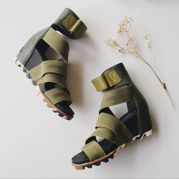 Sorel Shoes - EUC Sorel Joanie Gladiator II Wedge Sandals Green